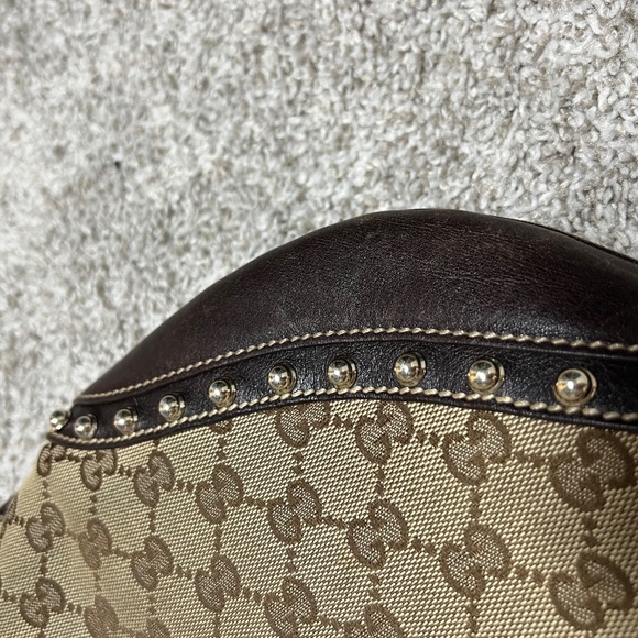 Authentic Gucci Crossbody - Picture 8 of 10